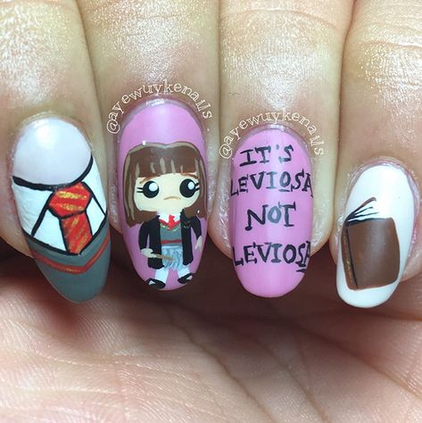 Harry Potter Nails Designs, Potter Nails, Harry Potter Nail Art, Harry Potter Nails, Art Harry Potter, Quartz Nails, Harry Potter Jewelry, Nail Polish Art, Pretty Gel Nails