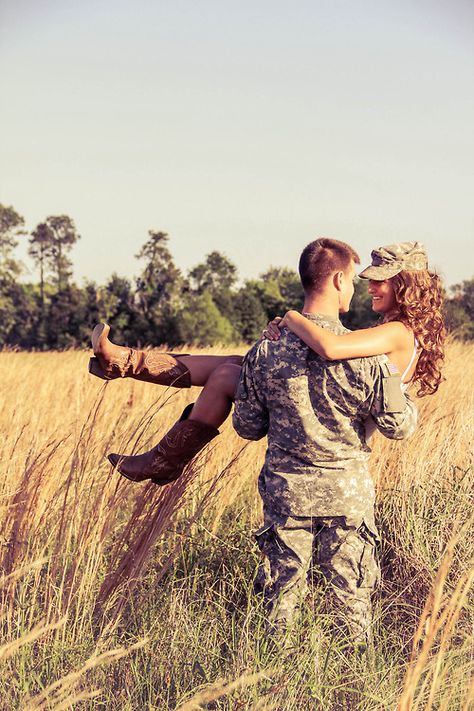 He's Got Boots and I've Got Wings Military Couple Pictures, Military Engagement Photos, Pictures Engagement, Military Photography, Army Couple, Military Couples, Military Girlfriend, Country Couples, Military Wedding