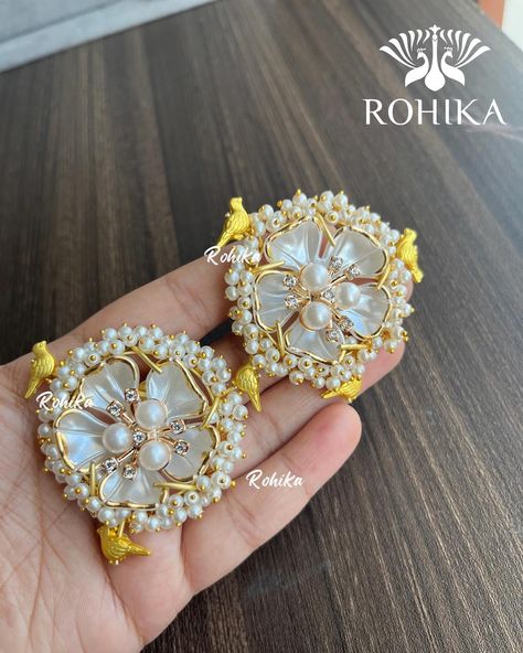 High quality mother of pearl earrings ❤️❤️ DM for prices, shipping free within India . Product code on website : MOP . 🌟To place an order DM or whatsapp us on +916280926290 OR 🌟Buy it directly on our website www.rohikastore.com. Search for the product with the keyword “MOP” . . . Follow @jewellery_by_rohika for more designs.❤️ . We ship worldwide 🌍 . We customise happiness 💞 . . Ordering procedure : - Make payment through Gpay, phonepe or bank transfer (net-banking) - Share payment screen... Face Massage Video, Mother Of Pearl Earrings, Pearl Jewellery, Face Massage, Bank Transfer, Banking, Mother Of Pearl, Massage, Pearl Earrings