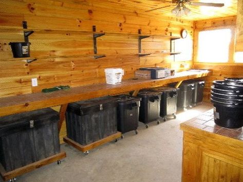 Barn Organization Ideas, Horse Feed Storage, Horse Feed Room, Barn Organization, Tack Room Organization, Feed Room, Horse Tack Rooms, Horse Farm Ideas, Barn Hacks