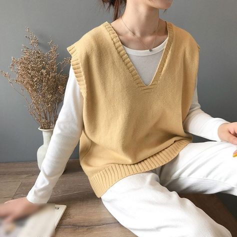 Pompompurin Outfit, Sweater Vest Outfit Women, Female Vest, Korea Winter, Winter Preppy, Waistcoat Sweater, Sweater Vest Outfit, Mode Ulzzang, Sweater Preppy