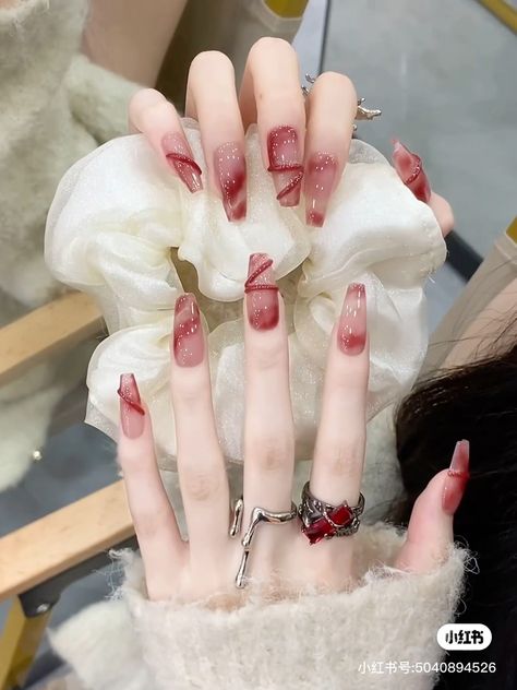 nails nails inspo nails inspiration red red nails 小红书 Nail Art Red Wine, Korean Nail Art Red, Stripped Nails, Korean Nails, Nail Remover, Pretty Gel Nails, Elegant Nails, Artificial Nails, Feet Nails