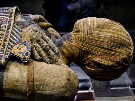 Archaeology and Ancient Worlds | Here is a wonderfully well-preserved Mummy of a Man from the Ptolemaic period of Egypt Ancient Egyptian Architecture, Egypt Mummy, Egiptul Antic, Egyptian Mummies, Egypt Tours, Visit Egypt, Egypt Art, Egyptian Mythology, Egyptian History