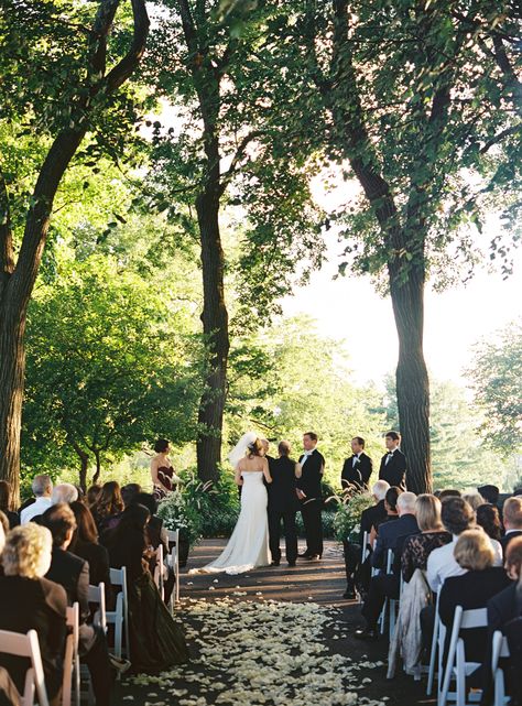 Love the Wedding Venue! Fort Tryon Park! Fort Tryon Park, Calla Lily Bouquet, Lily Bouquet, Park Wedding, Park Weddings, New York Wedding, Calla Lily, Style Me Pretty, Old World