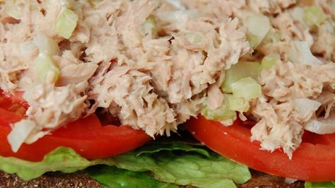 Zesty Tuna Salad Sweet Dill Pickles, Best Tuna Salad, Resep Salad, Tuna Salad Recipe, Seafood Salad, Lunch Salads, Salad Sandwich, Tuna Salad, Basic Recipes