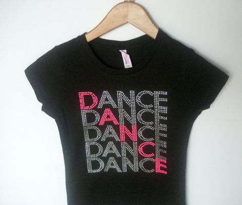 dance shirt Rhinestone T Shirt Design, Rhinestone Tshirt Designs, Bling Shirts Rhinestones, Bedazzled Shirt, Jelly Bunny, Glitter T Shirt, Dance Shirts Ideas, Rhinestone Shirt Designs, Cut Shirt Designs