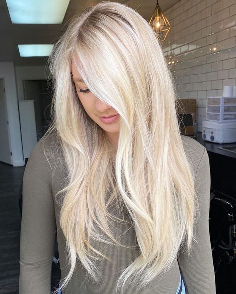 blonde hair inspiration Very Light Blonde Balayage, Platinum And Honey Blonde Hair, Haircolor Ideas Blonde, All Blonde Hair Color, Face Balayage, Teasylights Blonde, Very Blonde Hair, Very Light Blonde Hair, Medium Balayage