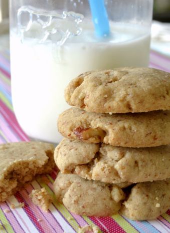 Shortbread cookies are a must to make for the holidays, and these pecan-filled, buttery biscuits are simply irresistible. Be sure to use real butter, not  margarine, for best flavor. PLEASE, watch them as they bake. Reviewers are reporting baking times from 12 to 20 mins and I have changed the baking time from the original 30 mins to 15 mins. Butter Pecan Shortbread, Pecan Shortbread Cookies, Shortbread Cookies Recipe, Pecan Shortbread, Butter Pecan Cookies, Shortbread Cookie Recipe, Buttery Biscuits, Pecan Cookies, Butter Pecan