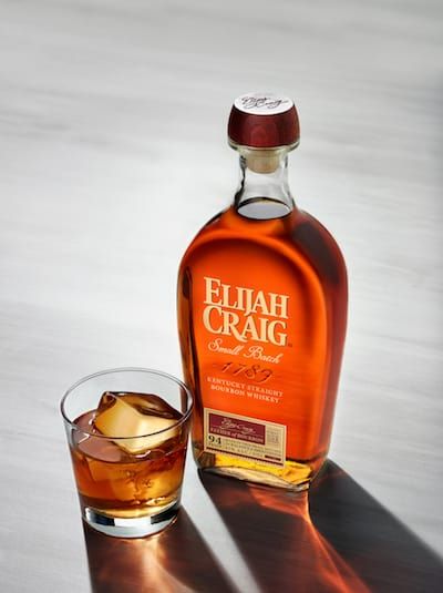 8 Bourbon & Ryes You Should Be Drinking This Winter (It's Bourbon Night) - The Whiskey Wash Bourbon Mixed Drinks, Elijah Craig Bourbon, Corn Whiskey, Old Fashioned Recipe, Bourbon Tasting, Rye Bourbon, Kentucky Straight Bourbon Whiskey, Drinking Buddies, Rye Whiskey