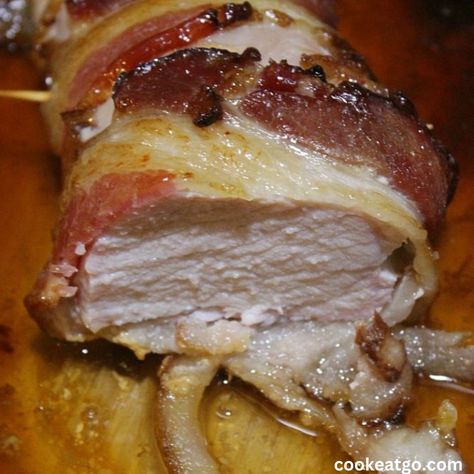 This Bacon Wrapped Pork Tenderloin is the perfect dinner to make!!  Pair this up with fresh greens for an amazing easy family dinner to enjoy!!  #bacon #pork #easydinner Maple Pork Tenderloin, Tenderloin Wrapped In Bacon, Bacon Wrapped Pork Tenderloin Recipes, Maple Pork, Wrapped Pork Tenderloin, Juicy Pork Tenderloin, Bacon Wrapped Pork Tenderloin, Bacon Wrapped Pork, Pork Tenderloin Recipe