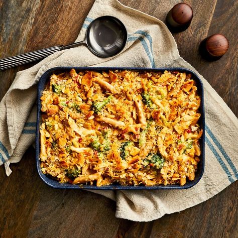 Pimiento Cheese Chicken-Broccoli Casserole Make With Rotisserie Chicken, Baked Ziti With Chicken, Chicken Broccoli Bake, Hot Chicken Salads, Chicken Alfredo Casserole, Chicken Fajita Casserole, Southern Living Recipes, Pimiento Cheese, Broccoli Bake