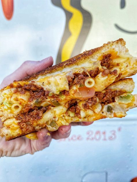 Grilled Cheese Food Truck, Grilled Cheese Truck, Lunch Truck, Food Truck Menu, Best Food Trucks, Kettle Chips, Austin Food, Cheese Food, Car Wraps