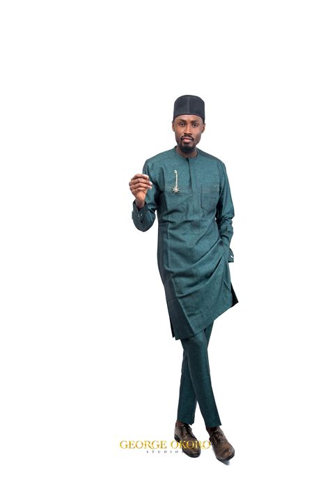 Male Asoebi Styles, Men With Style, Men Native, Kaftan For Men, Senator Styles, African Kaftan, Mens Dress Outfits, Asoebi Styles, Native Style