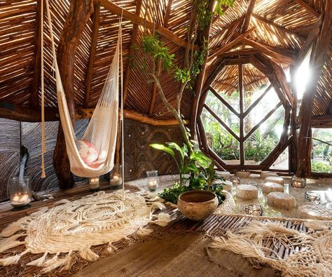 Omaticaya Home, Metkayina House, Avatar Dr, Jungle House, Earthship Home, Cool Tree Houses, Tree House Designs, Bamboo House, Cob House