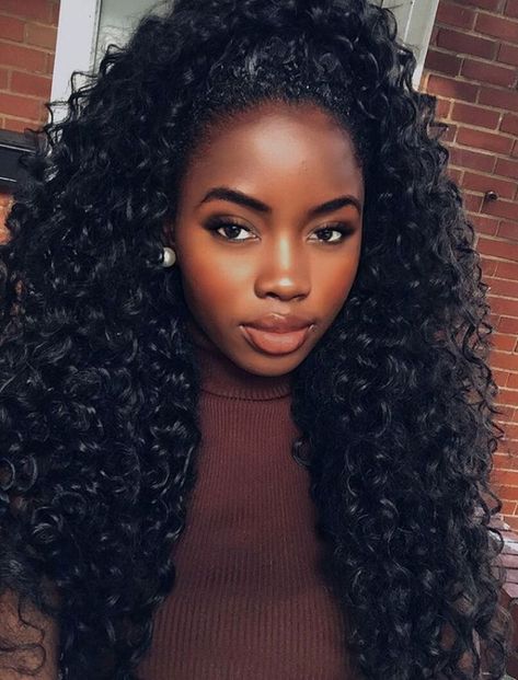 High Half-Ponytail Weave Long Curly Weave, Jheri Curl, Long Weave Hairstyles, Long Weave, Curly Weave Hairstyles, Ladies Hair, American Hairstyles, Haircut Types, Black Curly Hair