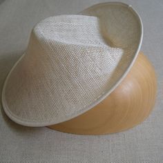 It's perfectly possible to make hats without hat blocks, you can knit and crochet them and you can make them out of flat pattern pieces. Ho... Flat Pattern, Sinamay Hats, Hat Blocks, Hat Tutorial, Hat Patterns To Sew, Diy Hat, Millinery Hats, Pattern Pieces, Flats Patterns