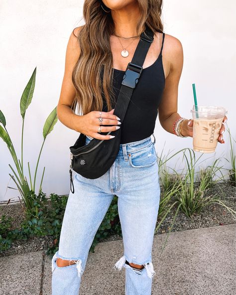 Cami Bodysuit Outfit, Bodysuit Tank Top Outfit, Body Suits And Jeans, Tank Bodysuit Outfit, Strap Bodysuit Outfit, Black Camisole Outfit, Black Body Suit Outfit Jeans, Bodysuit Jeans Outfit, Spaghetti Strap Top Outfit