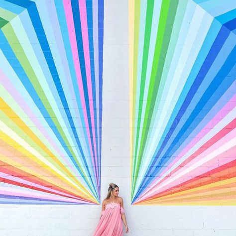 Vancouver Selfie Spot, Selfie Wall, Instagram Wall, Murals Street Art, Mural Wall Art, Wall Ideas, Mural Art, Installation Art, Vancouver