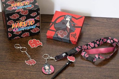 Naruto Reference, Red Clouds, Collectible Display, Anime Collectibles, Japanese Kanji, Class Gift, Naruto Uzumaki Shippuden, Anime Gifts, Itachi Uchiha