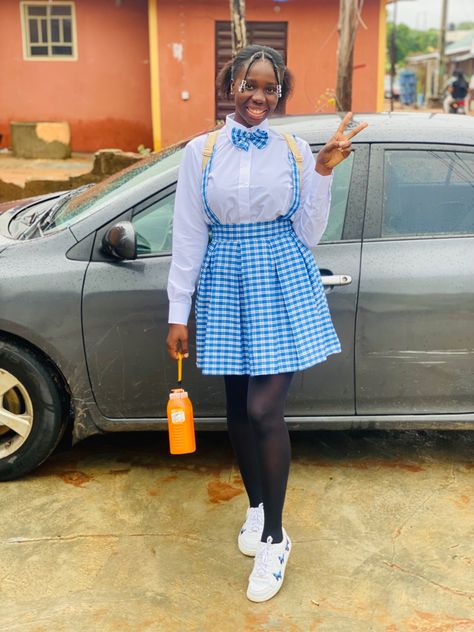 African Fashion Dresses Classy, Old School Outfits, Boubou Styles, Boubou Styles For Women, School Jersey, School Uniform Outfits, School Outfit Women, Women Church, Back To School Outfit