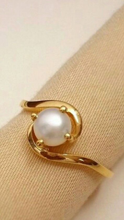 Pearl Finger Rings In Gold Indian, Gold Pearl Ring Design For Women, Muthyam Rings Gold, Pearl Rings In Gold For Women, Pearl Finger Ring Designs, Gold Ring Design For Women Indian, Pearl Rings In Gold, Gold Jewelry Wedding, Pearl Ring Design