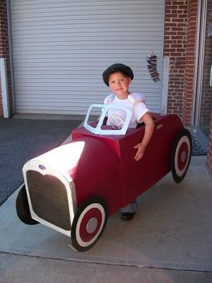 Costume Fun! Kindy 500, Car Cardboard, Cardboard Cars, James And Giant Peach, Sew Halloween Costume, Car Costume, Cardboard Box Car, Car Box, Cardboard Car