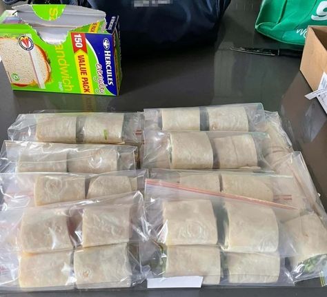 MAKING lunchboxes for kids can be time-consuming, but a savvy mum has revealed her very clever hack for easily doing the job. The woman took to Facebook to share how she buys wrap platters from the supermarket, and then bags them up to give to her children. She shared how she had put two wraps […] Lunchbox Hacks, Lunch Box Hacks, Organised Mum, Busy Mum, Clever Hacks, Kids Lunchbox, Homemade Cakes, Parenting Tips, Parenting Hacks