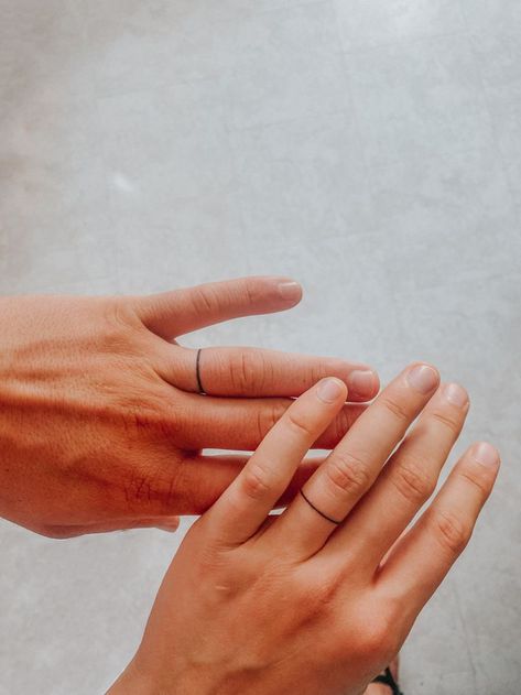 White Ink Wedding Ring Tattoo, Wedding Band Tattoos, Minimal Wedding Band, Canadian Tattoo, Simple Minimalist Wedding, Minimalist Wedding Band, Wedding Band Tattoo, Tattoo Couple, Band Tattoos