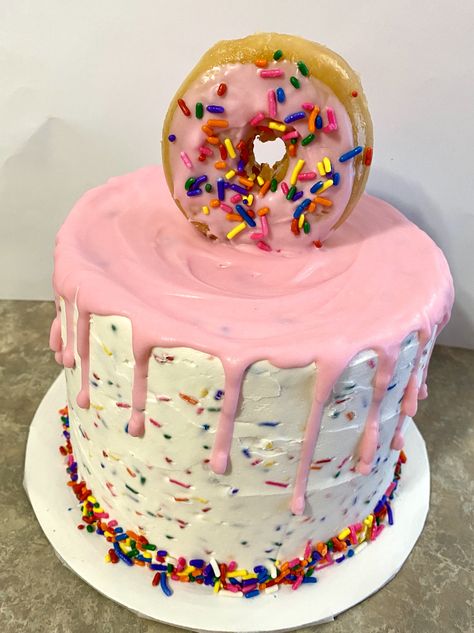 Two Year Old Donut Birthday Party, Donut Second Birthday Party, Donut Theme 2nd Birthday Party, Donut Birthday Smash Cake, Donut Themed Birthday Party Food, Donut 3rd Birthday Party Girl, Donut First Birthday Cake, Doughnut First Birthday Party, Sweet One Donut Cake