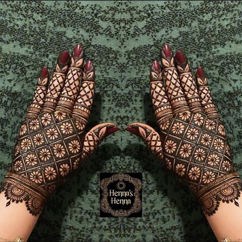 Net Mehandi Design Back Hand, Net Mehndi Designs Front Hand, Net Mehendi Design, Net Mehndi Design Back Hand, Net Henna Designs, Net Mehndi Designs, Kashee's Mehndi Designs, Beautiful Simple Mehndi Design, Hand Mehendi