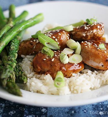 Easy Pork with Hoisin Sauce on Taste and Tell Hoisin Sauce Recipe, Hoisin Pork, Noodle Bowls Recipes, Taste And Tell, Slow Cooker Pork Tenderloin, Roasted Pork Tenderloins, Asian Pork, Fast Recipes, Spicy Pork