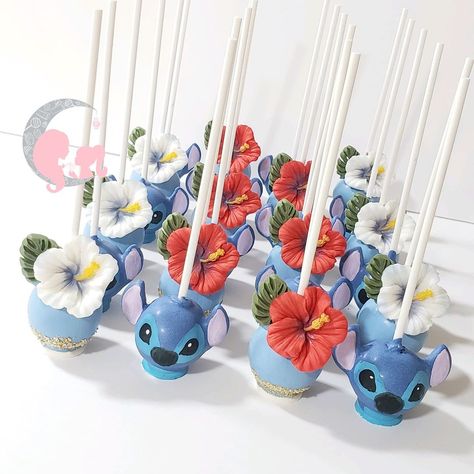 🌺 Aloha, hauʻoli Pōʻakolu 🌺 #stitchcakepops #stitchcupcakes #stitchpretzels #hawaiiancakepops #hawaiiancupcakes #hawaiianpretzels #Ohana #… | Instagram Lilo And Stitch Dessert Table, Lilo And Stitch Desserts, Lilo And Stitch Cake Pops, Stitch Cake Pops, Stitch Desserts, Hawaiian Cake Pops, Hawaiian Cupcakes, Violet Cake, Lilo And Stitch Cake