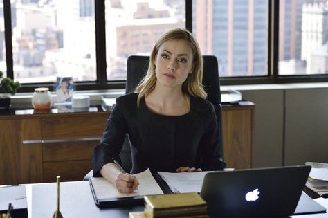 Katrina Katrina Bennett, Amanda Schull, Suits Tv Series, Suits Usa, 25th Hour, Suits Tv, Suits Series, Real Phone Numbers, Elle Woods