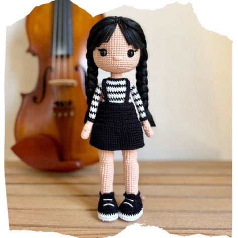 Wensday Crochet, Crochet Wednesday Addams Doll, Wednesday Addams Crochet, Wednesday Crochet, Crochet Wednesday, Wednesday Addams Doll, Crocheted Stuff, Artsy Ideas, Tutorial Amigurumi