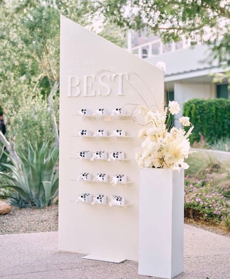 @mumuweddings shared a photo on Instagram: “Hit me with your BEST shot 📷 ​​​​​ #weddinginspiration” • Apr 6, 2022 at 11:33pm UTC Studio Restore, Bridal Dinner, Wedding Seating Chart Display, Camera Wedding, Disposable Camera Wedding, Luxe Wedding Decor, Mumu Wedding, Black And White Wedding Theme, White Wedding Theme