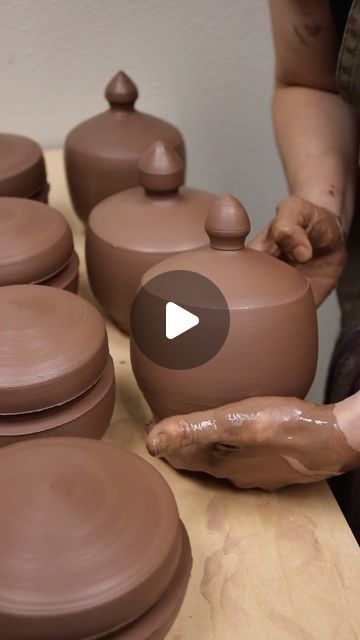 Twisted Clay on Instagram: "These closed form lidded pots even include the handle to lift the lid away. Since, we will trim these differently than the previous form, it will come in handy when putting these to use. Its also very satisfying to not only close a form, but also create an attractive handle on the top all in one piece. I think one of the most satisfying things to do on the wheel is to close a form off entirely. There is something really fun about that." Pottery Closed Form, Lidded Pots Ceramics, Closed Form Pottery, Most Satisfying, Unique Pottery, Pottery Videos, Ceramic Jars, Ceramic Pots, Pottery Classes