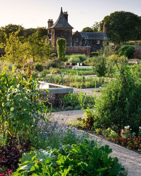 Designed to evoke the experimental spirit of Victorian walled kitchen gardens, @harrisbuggstudio's walled Kitchen Garden at @the_rhs’s public garden in Salford is influenced by the rich heritage of its surroundings. Long reflective water tanks were constructed with brick to echo the surrounding Victorian walls. @harrisbuggstudio is a multiple gold-medal-winning landscape design practice that celebrates graceful, atmospheric gardens with intelligent planting palettes. The company’s projects ... Kitchen Gardens, Garden Desig, Historic Restoration, Water Tanks, Design Practice, Salford, Landscape Architects, Public Garden, City Garden