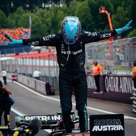 Capturing the excitement of George Russell’s win at Red Bull Ring on Sunday. Next stop Silverstone! 🏁 #georgerussell #georgerussell63 #mercedesamgf1 #mercedesf1 #f1 #redbullring #austriangp #gr63 #f1podium #f1driver #f1racing #cmcmotorsports #motorsportsf1 Fia Formula 2 Championship, T Pose, Austrian Grand Prix, Auto Racing Events, Mick Schumacher, George Russell, Valtteri Bottas, Kart Racing, Michael Schumacher