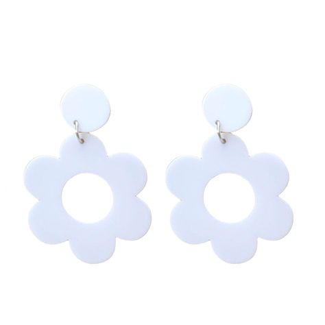 PRICES MAY VARY. Design: 70s 80s Earrings-These floral Earrings are the epitome of 1960s fashion. These Flower can be your Earrings create a retro sophisticated vibe Size: Earrings length is 2.44inch(6.2cm), width is 1.73inch(4.4cm) Material: The big flower earrings are made of acrylic material, Lead-Free & Nickle-Free, Hypoallergenic for your sensitive ears Occasions: On Mother's Day, Valentine's Day, Christmas and more Gifts: These resin earrings are the perfect holiday gift for daughters, mot 70s Jewelry Disco, Party Accessories Jewelry, White Acrylic Earrings, 70s Accessories, 70s Earrings, Teen Girl Jewelry, 70s Jewelry, White Flower Earring, Earrings Dangle Simple