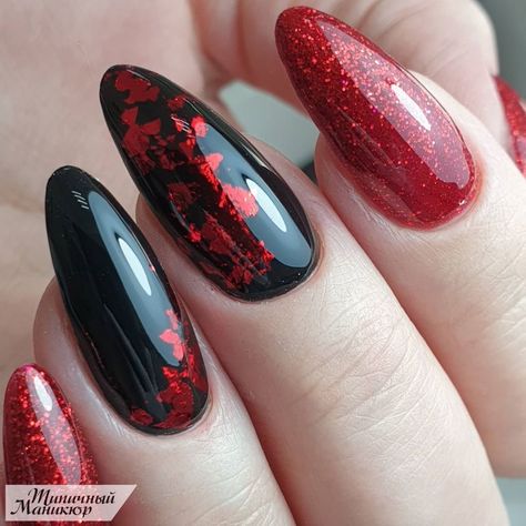 Red Black Nails, Nails Art Designs, Nagellack Trends, Black Nail, Pretty Nail Art, Xmas Nails, Elegant Nails, Pretty Acrylic Nails, Chic Nails