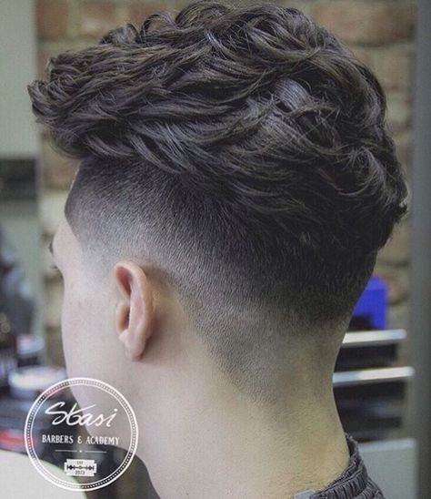 @ashfricker Beckham Hair, Curly Hair Fade, Mens Haircuts Short Hair, Beard Haircut, Gents Hair Style, Men's Hairstyle, Mens Hairstyles Thick Hair, Beard Hairstyle, Men Hair Color