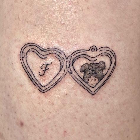 Hacerte tu mascota en un relicario me parece una idea genial de conmemorarlx, me encantó éste tattoo<3 ✨ . . . . . . . . . #locket #tattoo #smalltattoos #feminine #fineline #blackwork #tatuaje #coquette Dog Locket, Locket Tattoos, Lovers Tattoo, Piercings Ideas, Tattoos For Lovers, Vintage Tattoo, Dog Tattoos, Tattoo Inspo, Cute Tattoos