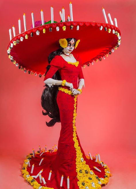 La Muerte (The Book of Life) #Cosplay at Aniventure 2015. Maria Book Of Life Costume, Book Of Life Cosplay, Book Of Life La Muerte, Book Of Life Costume, Life Costume, Corpse Bride Costume, The Book Of Life, Bride Costume, Pretty Halloween