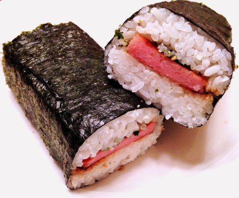 KAUKAU TIME!--"Kaukau" is a Hawaiian pidgin slang word meaning "food" or "to eat.": SPAM MUSUBI RECIPE Spam And Rice, Furikake Salmon, Spam Musubi Recipe, Musubi Recipe, Fried Spam, Canned Meats, Rice Wraps, Spam Musubi, Canned Meat