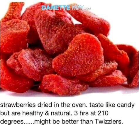 Oven Dried Strawberries, Dehydrated Strawberries, Dehydrated Fruits, Dehydrated Foods, Dehydrated Fruit, Baked Strawberries, Candied Fruit, Kids Healthy, Dehydrated Food