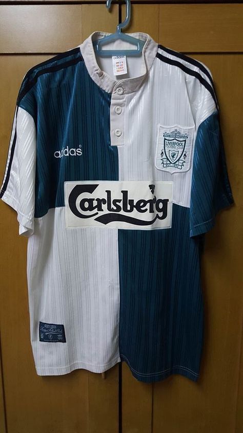 1995-96 Liverpool Away Shirt XL Liverpool Vintage, Liverpool Kit, Camisa Liverpool, Vintage Football Shirts, Retro Football Shirts, Manchester United Football, Retro Football, Thrift Finds, Football Outfits