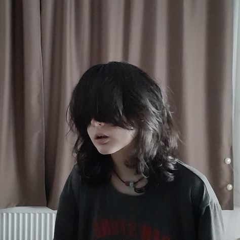 Hair Covering Eyes Hairstyle, Bangs That Cover Eyes, Hair Covering Eyes, Haircut References, Irl Pfp, Goth Shorts, Puffy Hair, Hair Covering, Short Grunge Hair