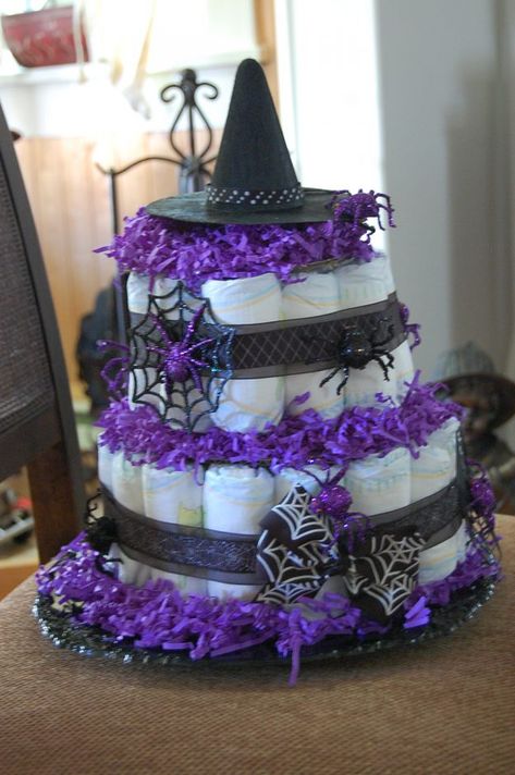 Planning a Baby Shower Halloween Theme Party? It's perfect whether you're having a girl or a boy.. Click for ideas on decorations, invitations, cake, food, drinks and more. Halloween Diaper Cake, Scary Halloween Food, October Baby Showers, Dessert Halloween, Halloween Gender Reveal, Halloween Baby Shower Theme, October Baby, Baby Shower Diaper Cake