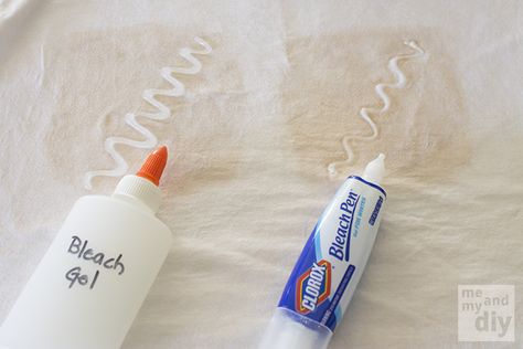 DIY Bleach Pen Towels Smell, Clorox Bleach, Bleach Pen, Craft Techniques, Diy Cleaners, Cleaners Homemade, Laundry Hacks, Diy Household, Diy Cleaning Products