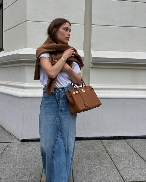 Denim Skirt Outfit Ideas, Denim Skirt Outfit Summer, Outfit Inspirations Edgy, Skirt Outfit Inspiration, Summer Denim Skirt, Stylish Denim Skirt, Denim Skirt Outfit, Denim Skirt Trend, Skirt Outfit Ideas